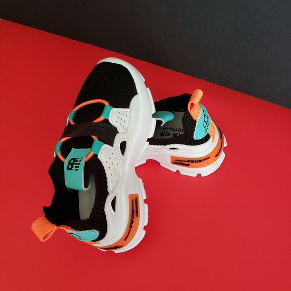 Kids sneakers - Picture 4 of 16